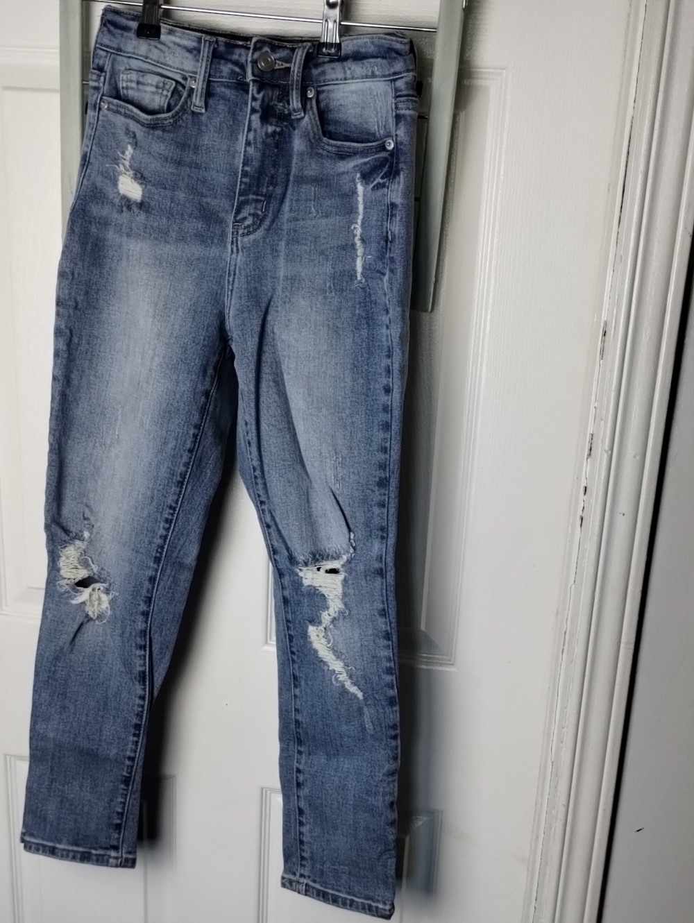 Y2k Light Blue High-Rise Distressed Jeans. Size 1